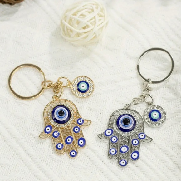 2 pcs Evil Eye Keychain- Gold & Silver - Picture 1 of 5